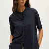 La chemise à manches courtes en coton en lin