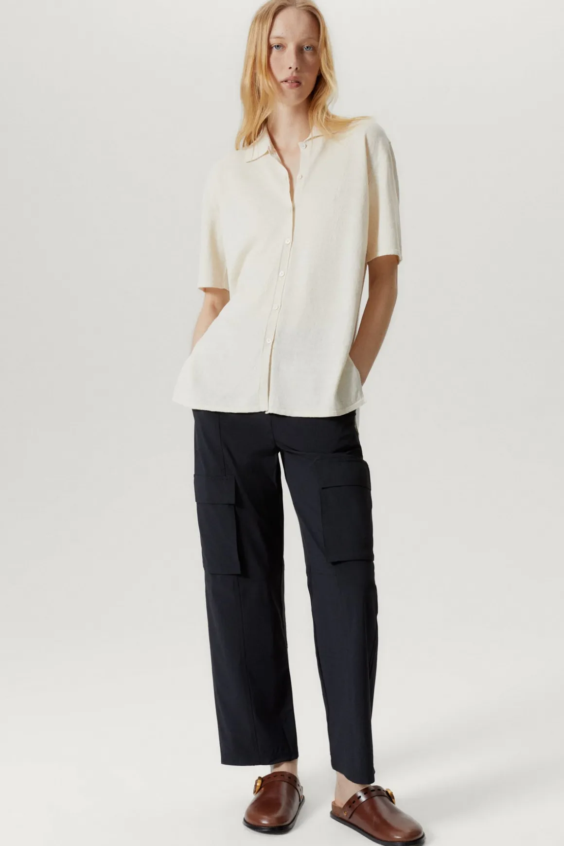 La chemise à manches courtes en coton en lin