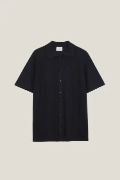 La chemise à manches courtes en coton en lin