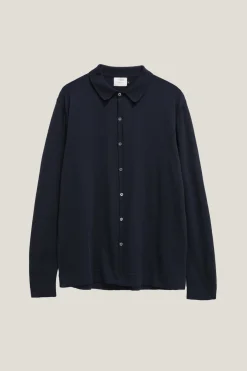 La chemise en tricot en coton biologique
