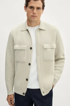 La veste en tricot en laine mérinos