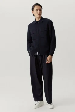 La veste en tricot en laine mérinos