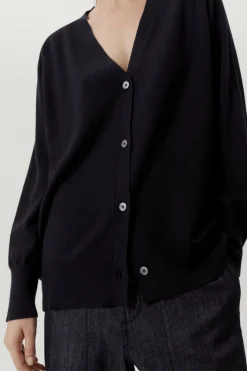 Le cardigan détendu en laine ultrasoft