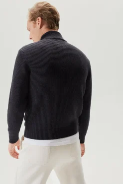 Le cardigan zippé en laine mérinos