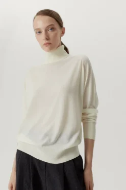 Le cou de rouleau détendu ultrasoft