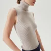 Le haut à collier de laine mérinos