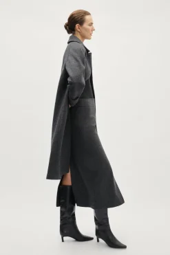 Le manteau en laine