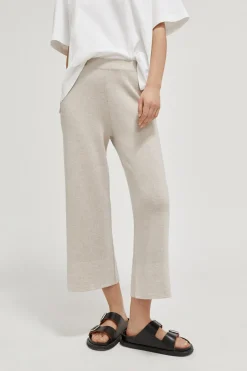 Le pantalon à jambes larges de laine mérinos