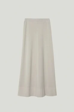 Le pantalon à jambes larges de laine mérinos