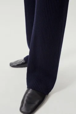 Le pantalon côtelé en laine mérinos
