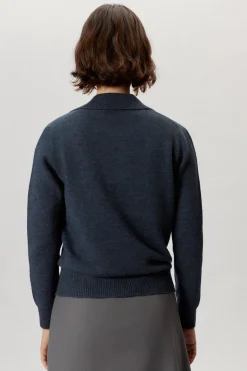 Le polo de teinture naturelle
