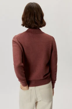 Le polo de teinture naturelle