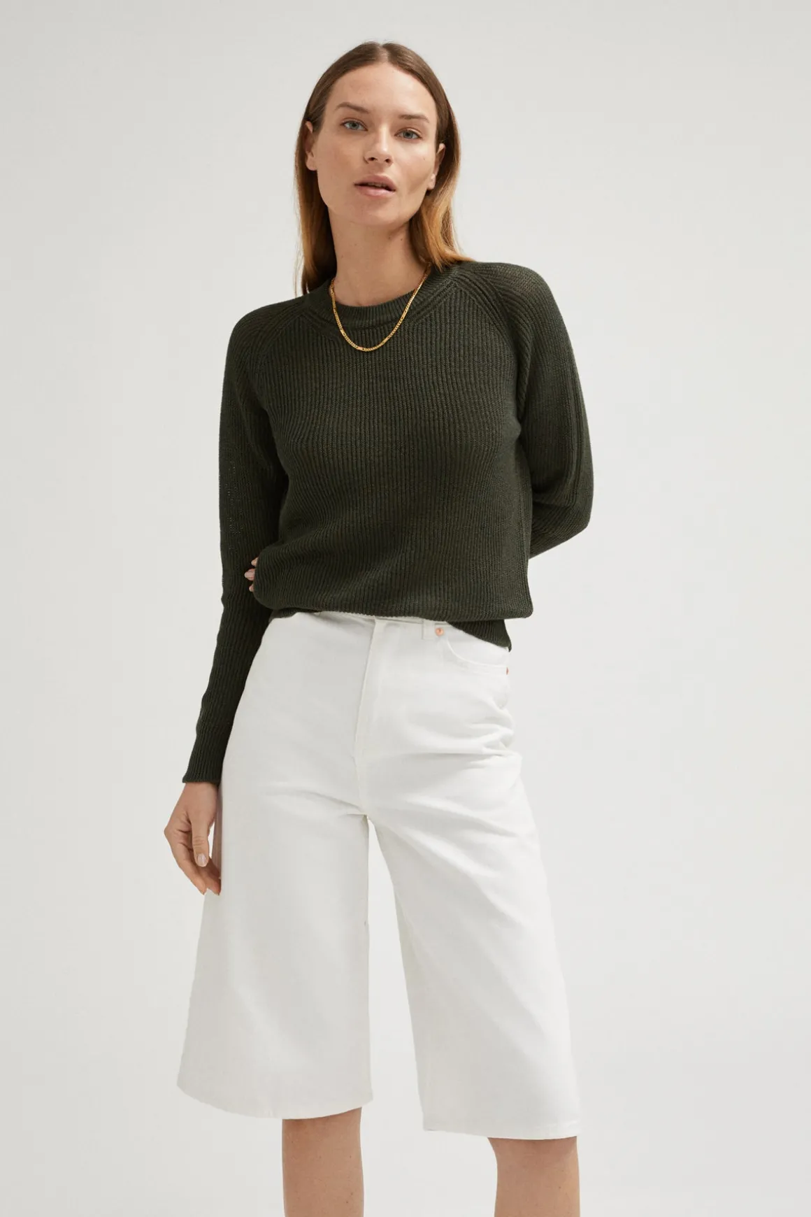 Le pull côtelé en coton en linge