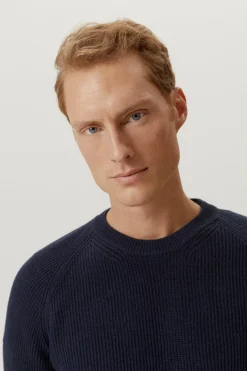 Le pull côtelé en coton en linge