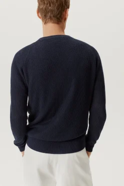 Le pull côtelé en coton en linge