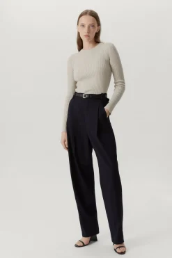 Le pull côtelé en laine mérinos