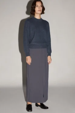 Le pull de teinture naturel