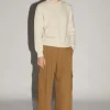Le pull de teinture naturel