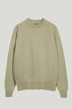 Le pull de teinture naturel