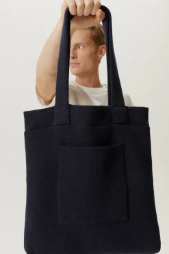Le sac fourre-tout en tricot