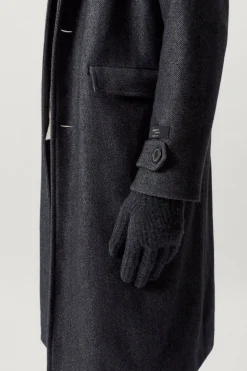 Les gants côtelés en laine pour l'homme