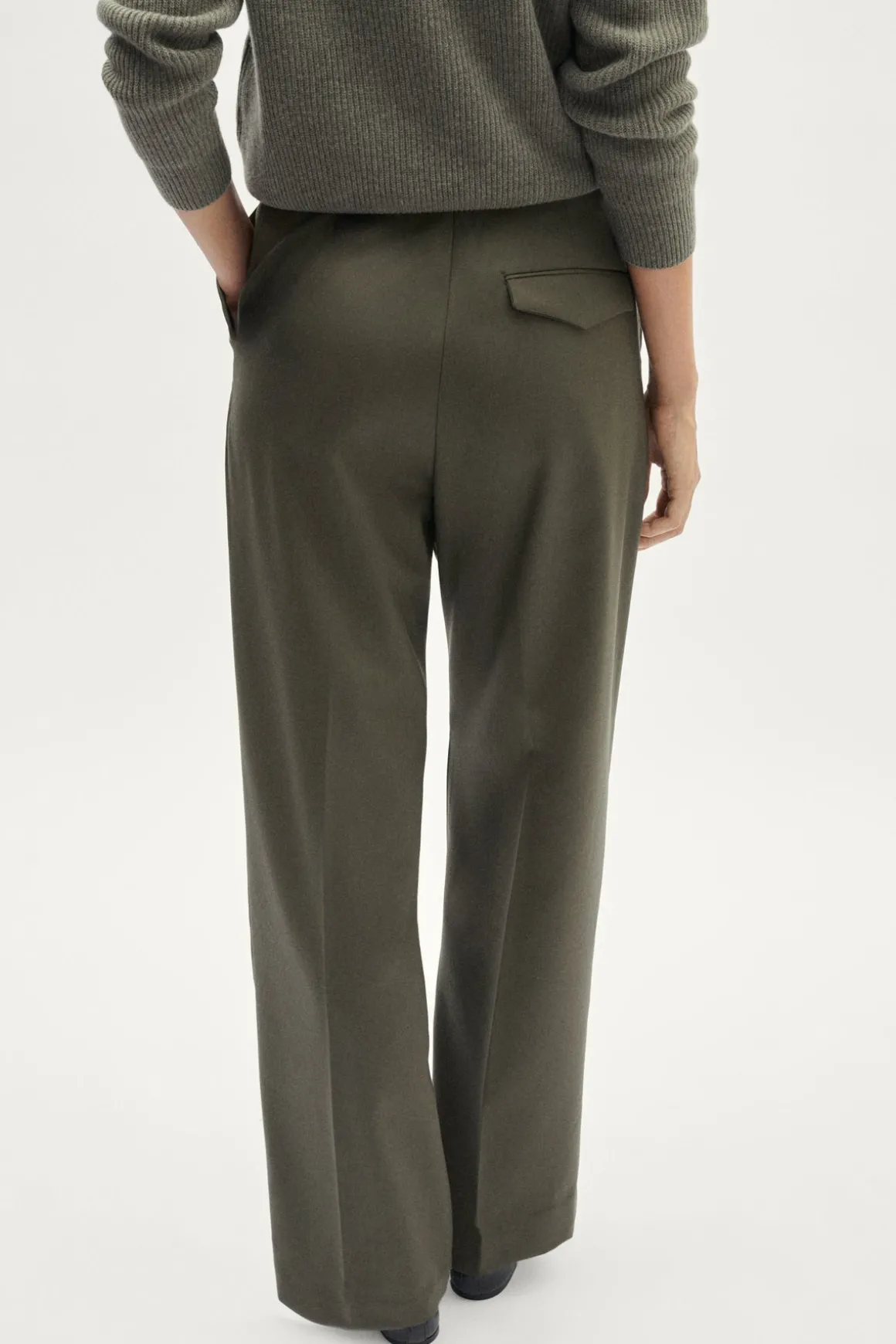 Pantalon ajusté en laine