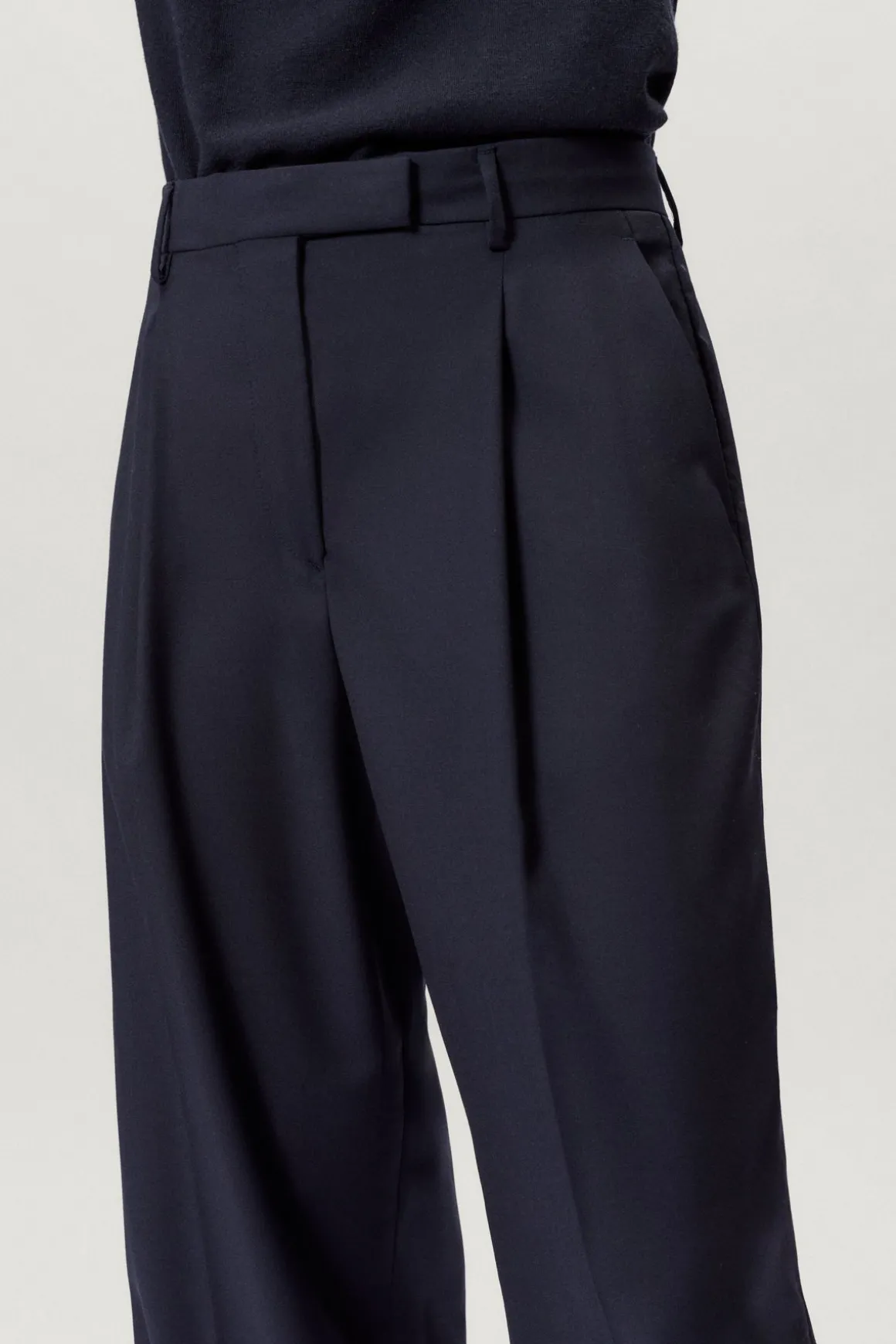 Pantalon ajusté en Laine avec pinces