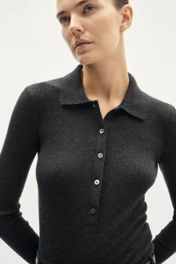 Polo boutonné en laine ultra douce