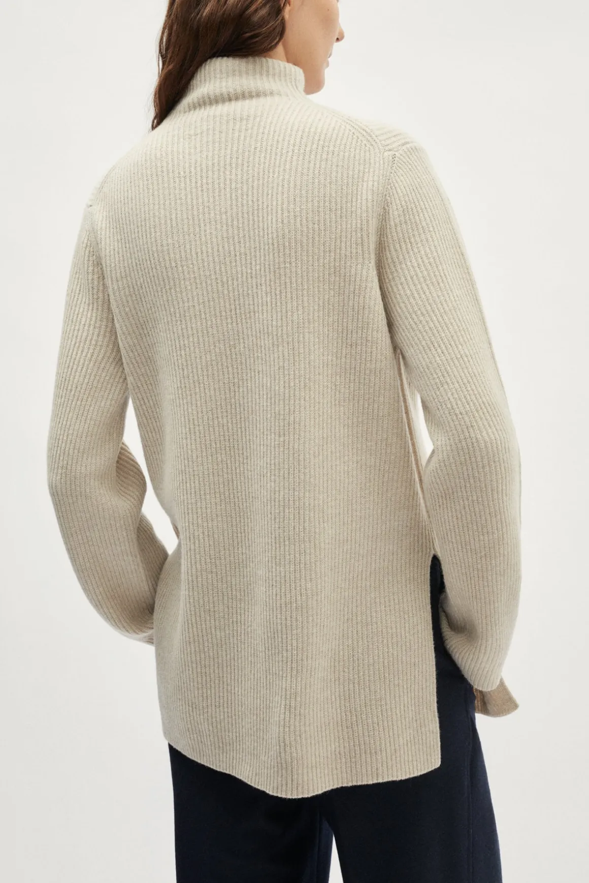 Pull long à col montant en laine